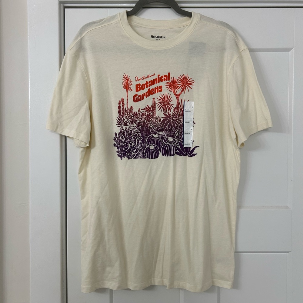 Goodfellow & Co Cream Botanical Graphic Tee